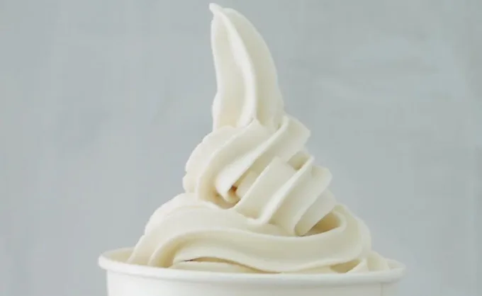 ¿Conoces el soft serve? Es el helado suave en forma de espiral que sirven en McDonald's. Ahora también lo ofrecen en las heladerías de NL y hasta con sabor matcha