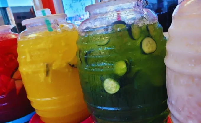 Ruta de mercados. La Florida: jueves y sábados por la mañana, conocido por sus pacas de ropa, lotería, desayunos, aguas frescas, gorditas, menudo, barbacoa y más