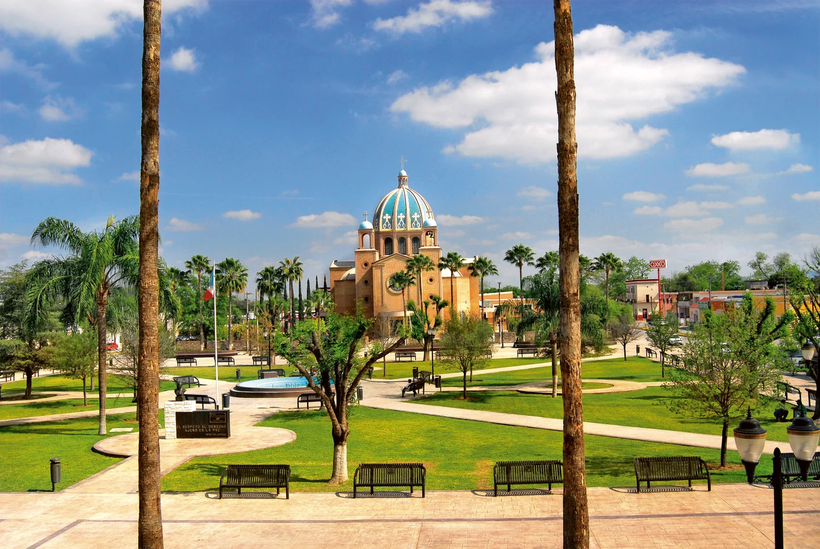 Recorridos por NL. Allende: hogar de la famosa carne con chile de Las Comadres, empanadas de calabaza en comal de acero y platillos con más de 40 años de historia