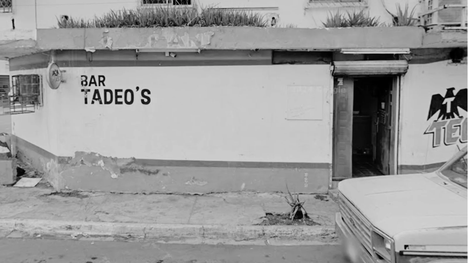 Ruta de cantinas. Tadeo's Bar: con más de 40 años, mesas de billar, rockola, cerveza Tecate y comida casera en MTY Centro