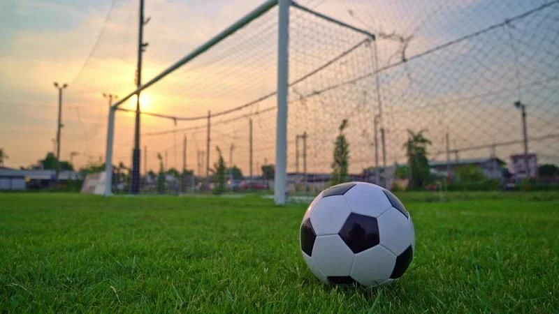 ¿Qué es mejor: un sabor conmemorativo o un producto coleccionable de fútbol? Aquí todo sobre las estrategias de las marcas gastronómicas en NL