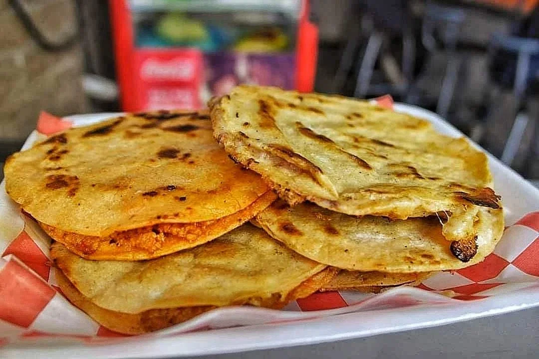 ¿Sabías que los empalmes son originarios de NL? Aquí te contamos más sobre su historia y cómo pasaron de ser un plato del campo a un clásico en nuestras taquerías