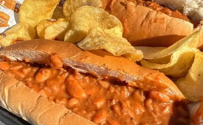 Tres opciones populares de chili dog en ESC y SNN 