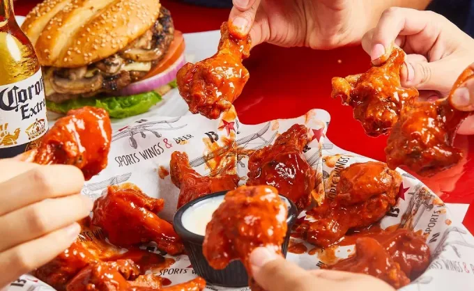 Nuestros lectores futboleros nos dijeron que en estos 3 restaurantes de San Pedro casi siempre vas a encontrar lugar aunque haya partidos importantes de fútbol — Gastronomía en Monterrey, Nuevo León