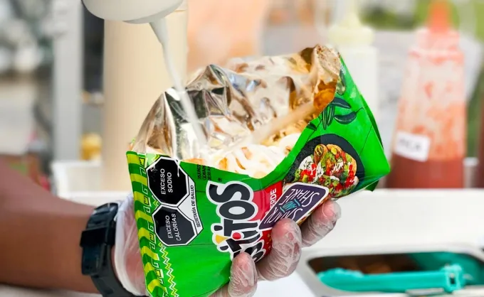 En las fiestas de graduación no puede faltar el clásico carrito de elotes y Tostitos preparados. ¿Apoco no? Aquí 5 recomendaciones de nuestros lectores en MTY
