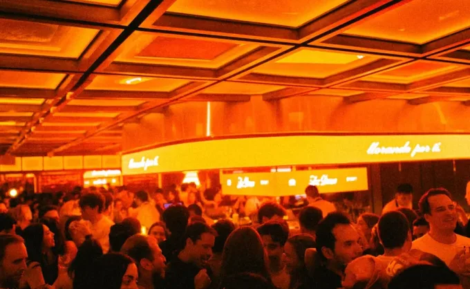 A San Pedro va a llegar un antro fuera de lo tradicional: pizzería, piano bar, sala retro de videojuegos, cuartos ocultos, karaoke y estética de los años 70 - San Pedro, Nuevo León