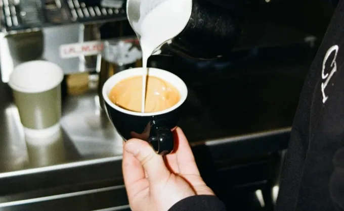 Novedades. Aquí otras 3 aperturas recientes en MTY y SNN: cafés independientes con matcha ceremonial, lattes saborizados, tisanas, taro y bebidas con proteína 