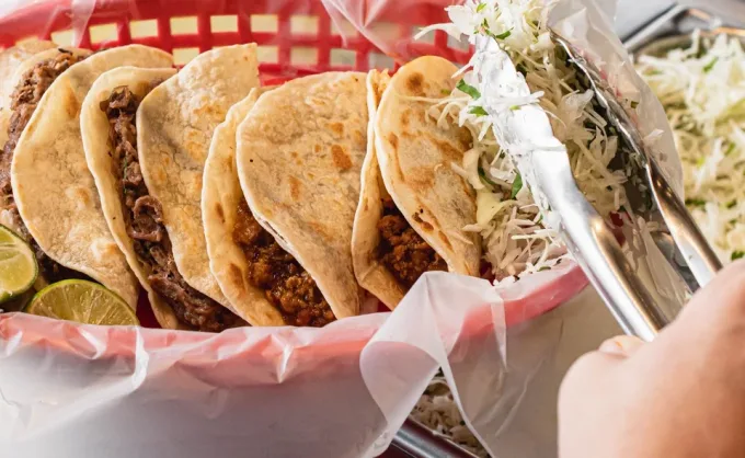 Tres taquerías longevas y populares para desayunar en Carretera