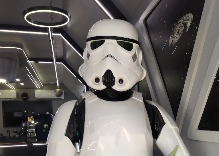 Que la fuerza te acompañe. Por ser el Día de Star Wars, te compartimos los únicos 3 lugares temáticos de la saga que existen en MTY. ¿Por qué no hay más?