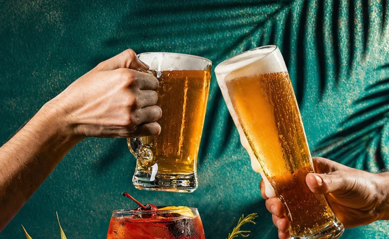 ¿Ya sabes en dónde ver el juego? En MTY hay un bar con una megapantalla, bebidas de autor, botanas norestenses y una colección privada de tequila — Gastronomía en Monterrey, Nuevo León