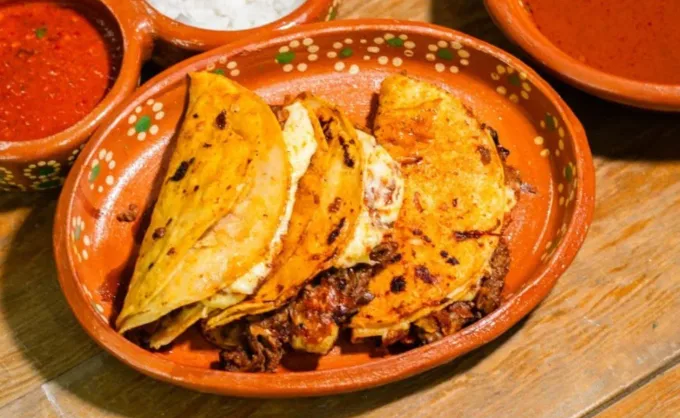 Siete locales para probar birria de res estilo Jalisco por todo Monterrey