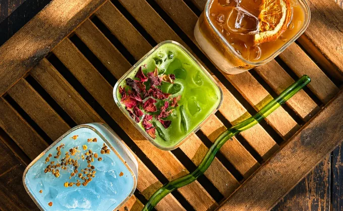 Favoritos. Son pocos los cafés en MTY con bebidas funcionales, este de Barrio Antiguo tiene adaptógenos, golden milk, espirulina y encima es 'eco-friendly'
