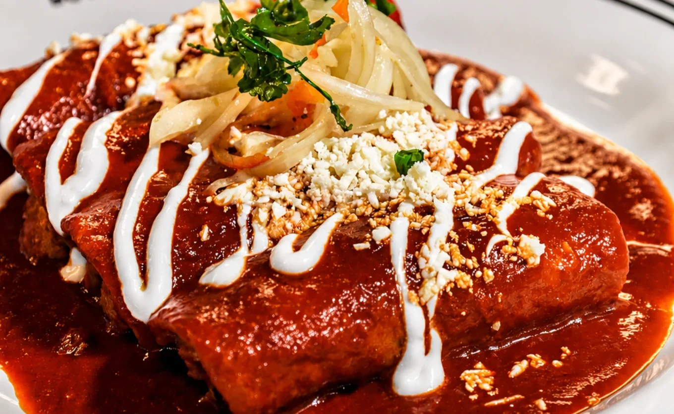 “Uno siempre vuelve a donde ha sido completamente feliz". El Chef Roberto Rodríguez nos cuenta su experiencia en uno de los nuevos restaurantes de San Pedro — Gastronomía en Monterrey, Nuevo León