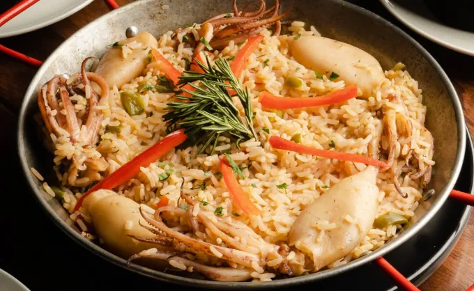 Sí existen experiencias gastronómicas centradas en el maridaje y la cata de vino
