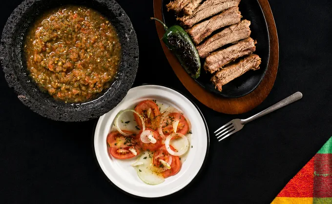 Favoritos. Tradición norteña desde los 50 con recetas familiares y procesos 100% artesanales, conocidos por su chicharrón y carnitas