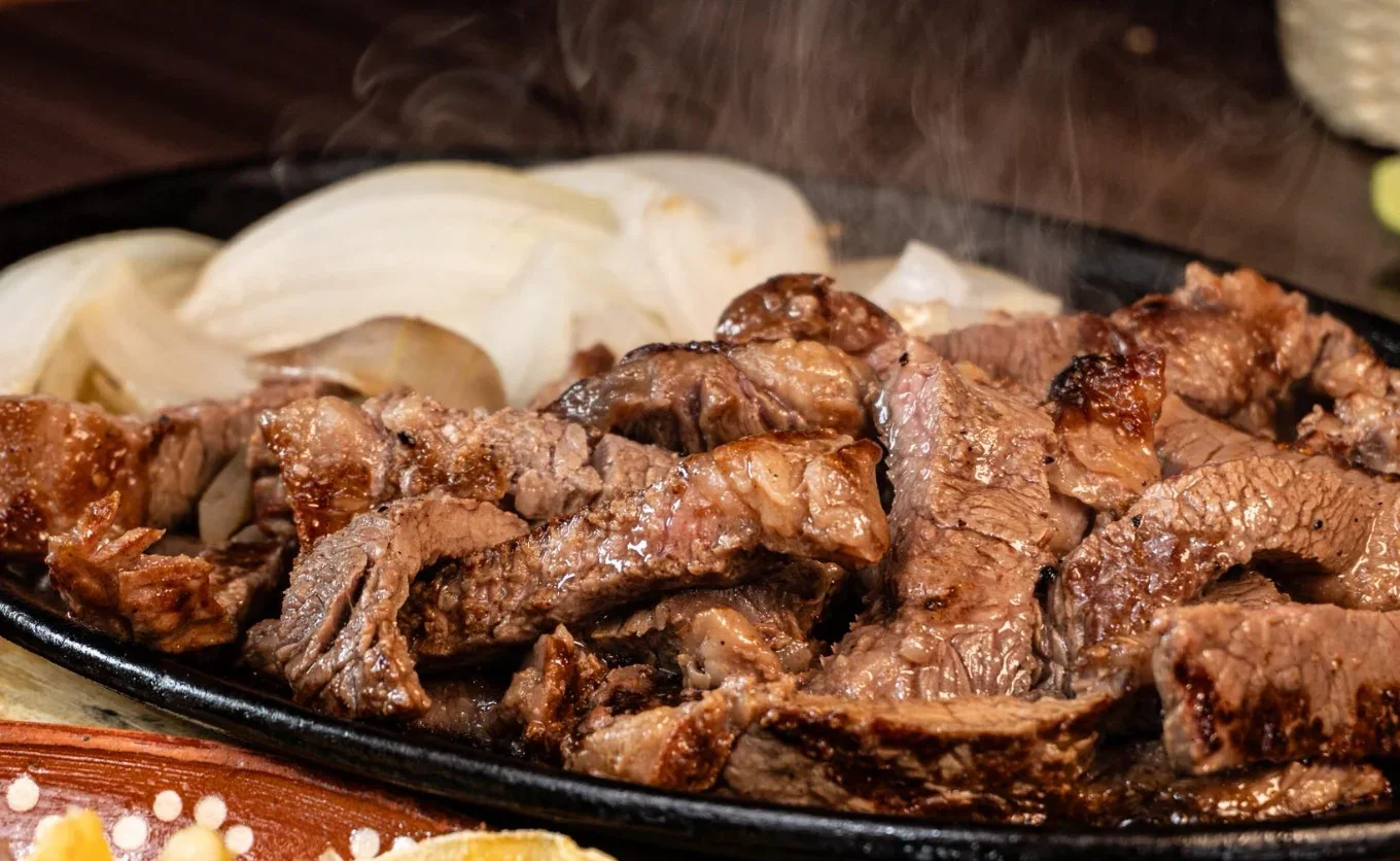 Favoritos. Para comer carne asada en familia: cortes de carne premium, carne por kilo, hamburguesas con salchicha asada y botanas norteñas para compartir