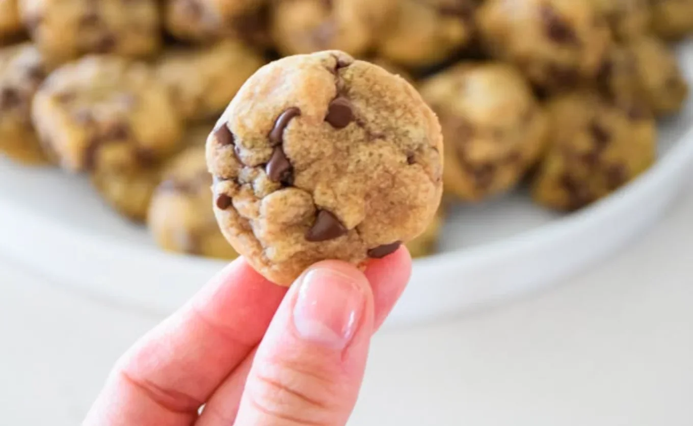 Después de que lo monchoso y gigante fuera súper viral, ahora vienen los snacks exageradamente pequeños o "minis". ¿Será que la siguiente tendencia ya llegó?