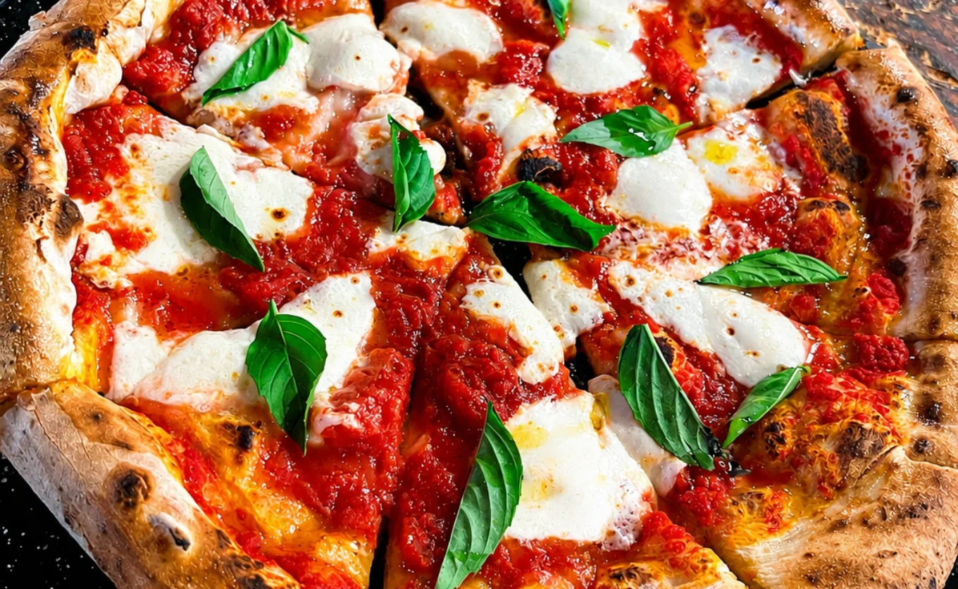 Pizzería artesanal armó una fiesta para su décimo aniversario, incluso habrá afterparty — Gastronomía en Monterrey, Nuevo León