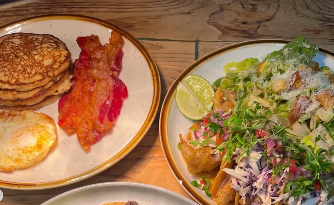 Hay un restaurante en McAllen donde el brunch no se limita al fin de semana