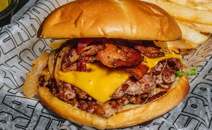 Guía definitiva de 'smashed burgers' en Monterrey