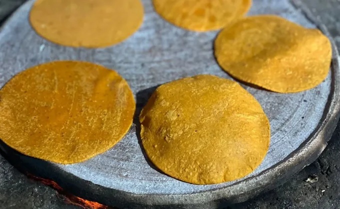 ¿Sabías que en Monterrey también puedes conseguir tortillas de maíz nativo, conservas artesanales y especias de la sierra?