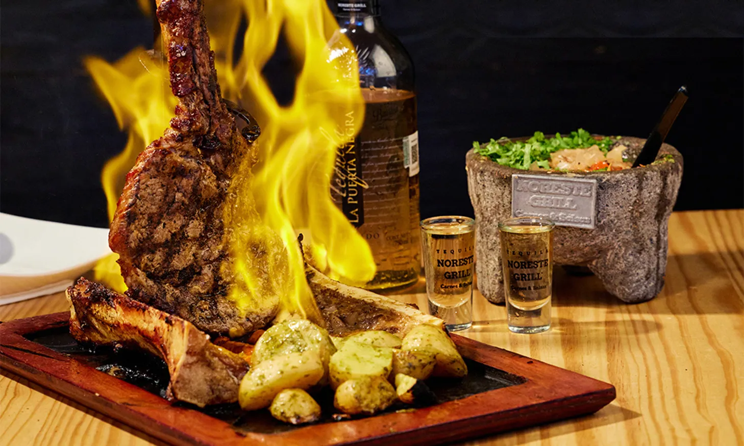 Especial. Elaborado en los Altos de Jalisco y reposado durante meses, el tequila "La Puerta Negra" de Noreste Grill es ejemplo de herencia y tradición mexicana