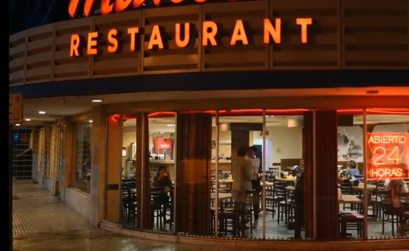 ¿Irías a un restaurante o bar solamente porque ahí se filmó una serie o vídeo musical? En Monterrey hay tres lugares que se han convertido en set de grabación