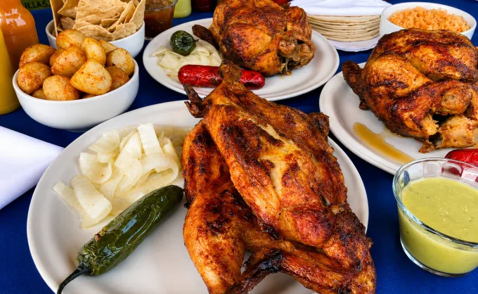 “En SNN, hay unos pollos, desde fritos hasta a la barbacoa, con más de 15 salsas diferentes y recetas originales de Don Marco”: aquí la reseña de El Regio Tragón