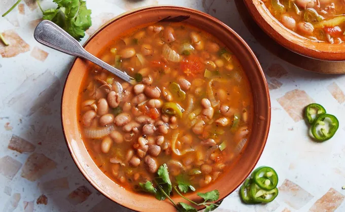"Las redes sociales no inventaron las recetas… pero sí los jueces": una reflexión del chef Alex Jahuey sobre cómo compartimos y juzgamos la comida en internet