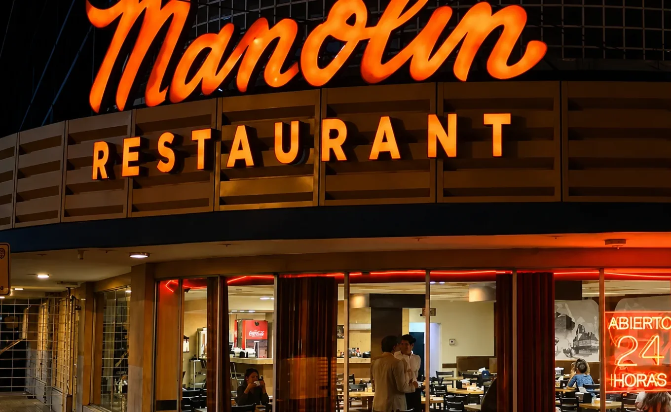 ¿Irías a un restaurante o bar solamente porque ahí se filmó una serie o vídeo musical? En Monterrey hay tres lugares que se han convertido en set de grabación — Gastronomía en Monterrey, Nuevo León