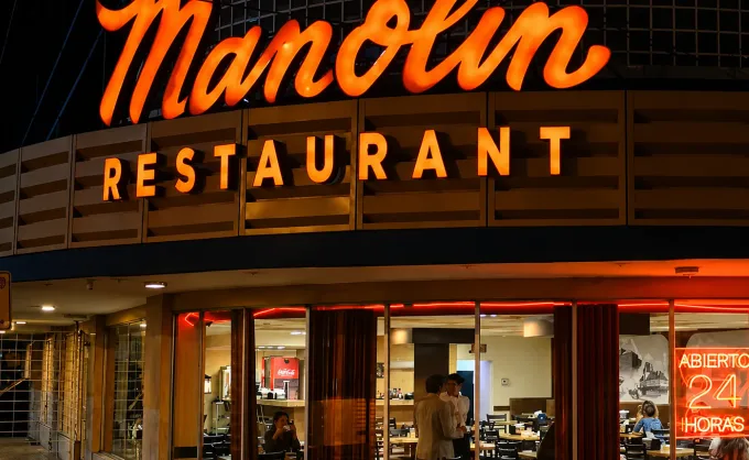 ¿Irías a un restaurante o bar solamente porque ahí se filmó una serie o vídeo musical? En Monterrey hay tres lugares que se han convertido en set de grabación