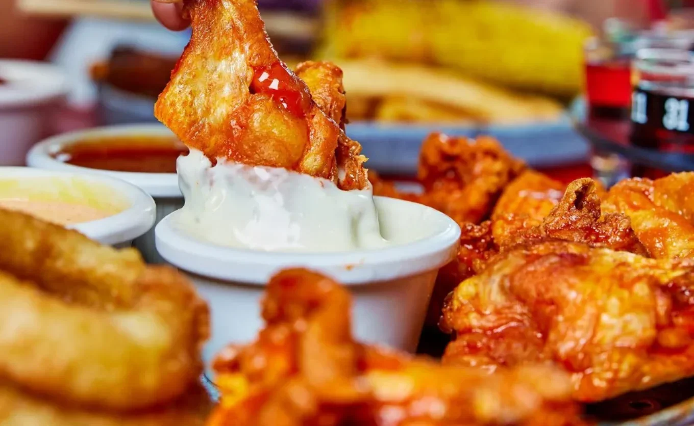 Top 21 restaurantes locales de alitas y salsas picosas en MTY — Gastronomía en Monterrey, Nuevo León