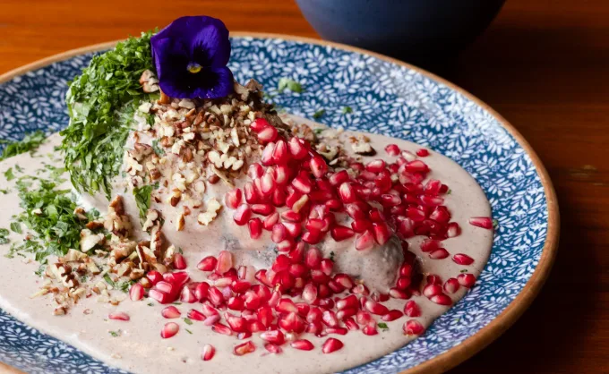 Guía esencial de restaurantes con chiles en nogada en MTY — Gastronomía en Monterrey, Nuevo León