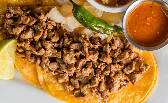 Si buscas tacos mañaneros estilo regio en McAllen, estas son tres buenas opciones