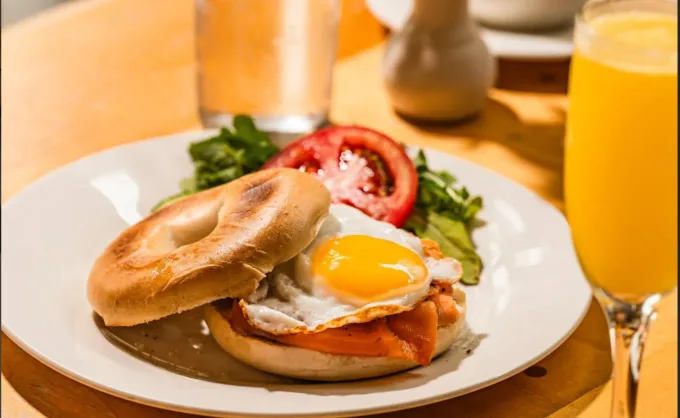 Hay un restaurante en Brownsville que funciona como una parada de brunch durante el día