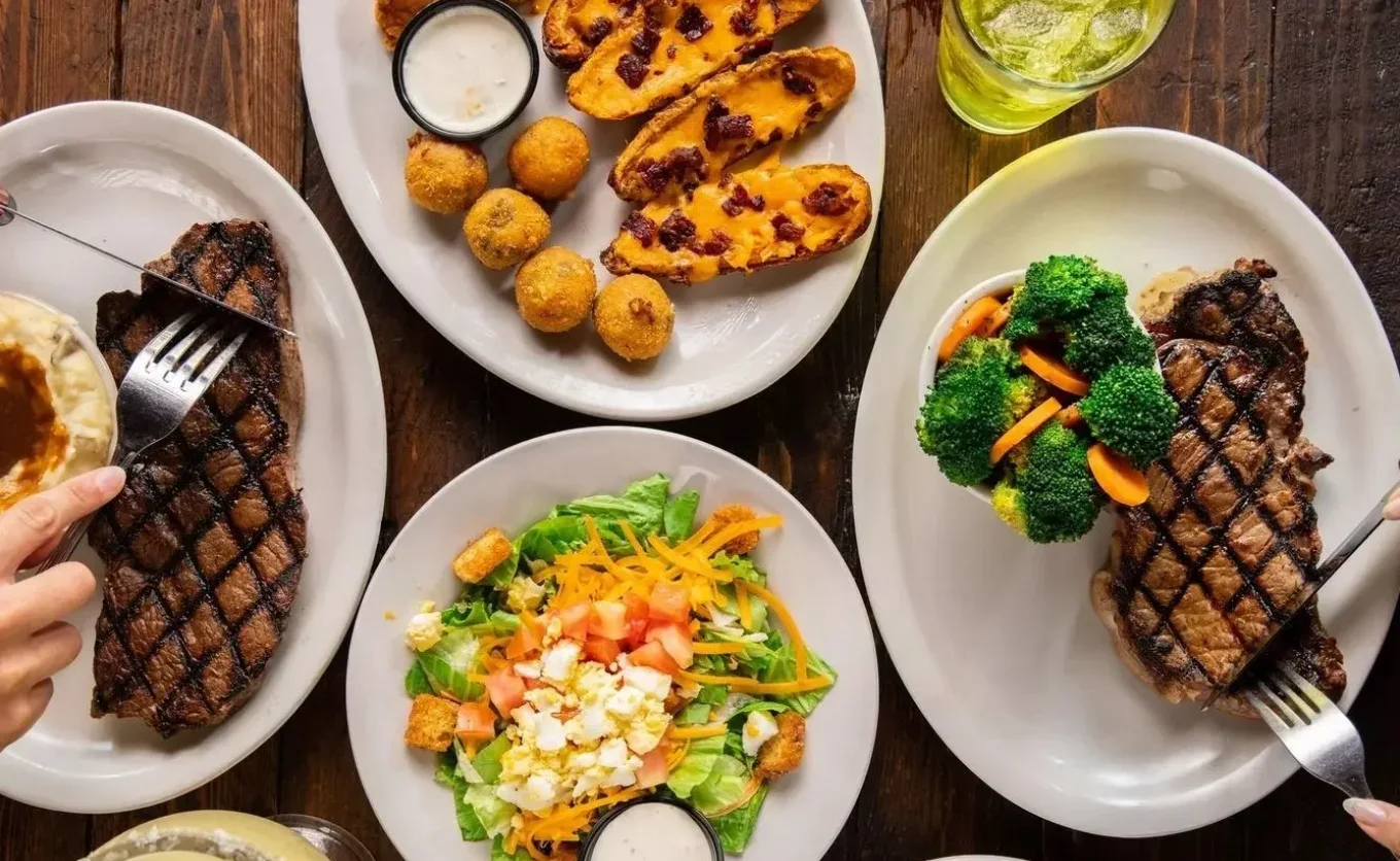 Abrieron tres restaurantes nuevos en Monterrey: comida texana, mariscos y bowls saludables