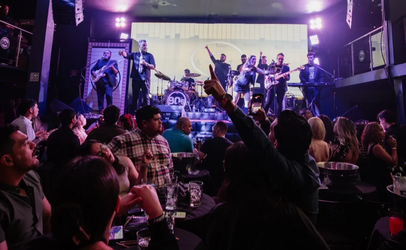 Llega "La Voz México" a 90's Night Club en Zona Tec, el ganador se lleva una comida para dos y $25,000 pesos — Gastronomía en Monterrey, Nuevo León