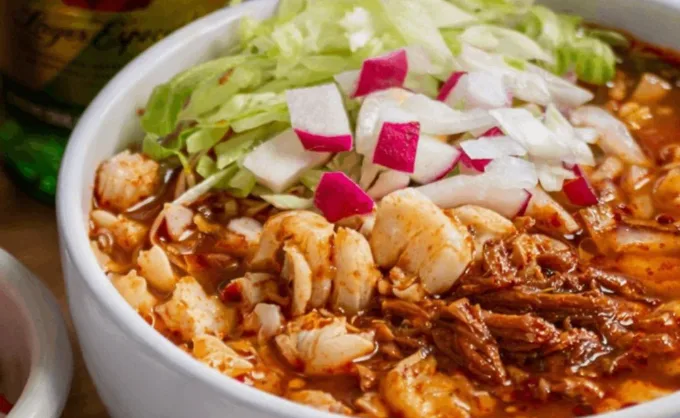 Aproximadamente 86% de los mexicanos come pozole el 15 de septiembre, pero en NL hay pocos lugares especializados en este platillo, ¿por qué no hay más? — Gastronomía en Monterrey, Nuevo León