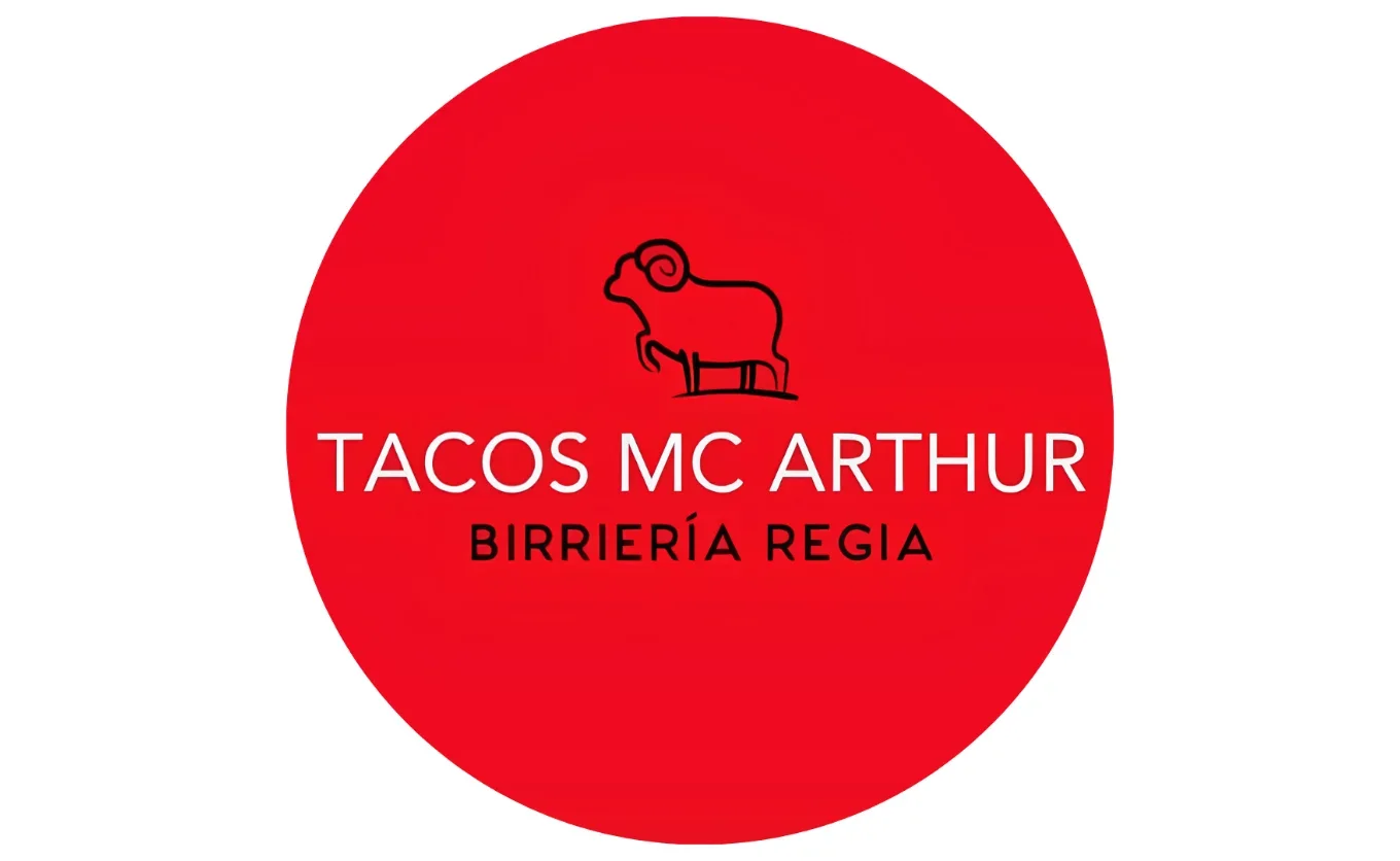 Taquerías icónicas. Tacos Mc Arthur: desde 1987 ofrece tacos de birria de borrego y barbacoa de res en Cumbres, casi 40 años antes de que se popularizara en NL