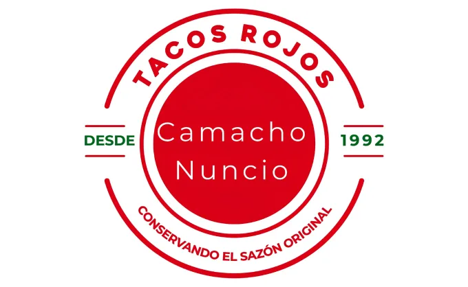 Taquerías icónicas. Camacho Nuncio: desde 1992 en SNN, su receta tiene más de 75 años, ofrecen tacos rojos asados al carbón, la gente dice que "no hay otros iguales"