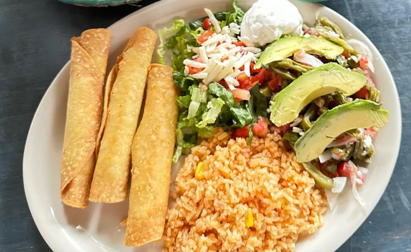 Dicen que aquí están las mejores enchiladas de todo Austin, y pocos hablan de ellas — Gastronomía en Monterrey, Nuevo León