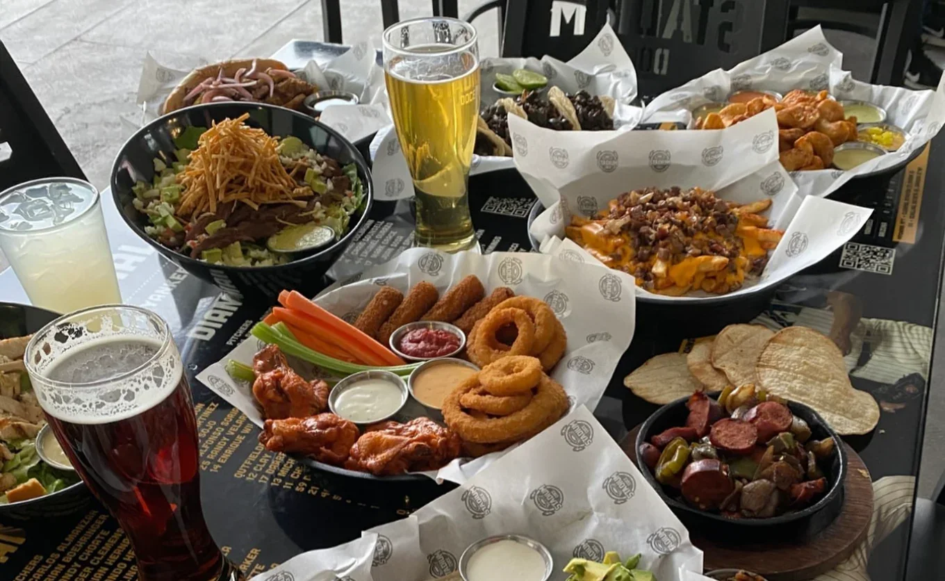 Cambia su ubicación, el sports bar Stadium Doce llega a Plaza Ágora Vergel