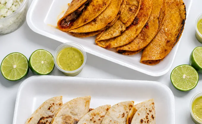 Estos tacos son tradición en MTY con más de 60 años de historia, tortillas hechas al momento, guisos caseros y servicio desde muy temprano — Gastronomía en Monterrey, Nuevo León
