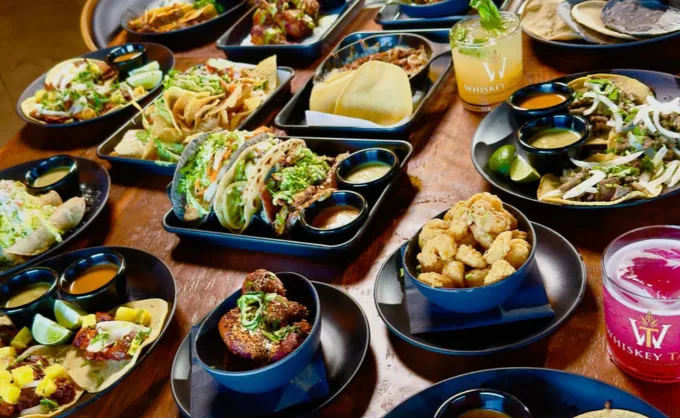 Whiskey Taco transforma un clásico de McAllen en tacos — Gastronomía en Monterrey, Nuevo León