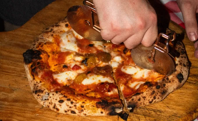 Organiza Sr. Bigotes una fiesta de Halloween con toda la pizza que puedas comer — Gastronomía en Monterrey, Nuevo León