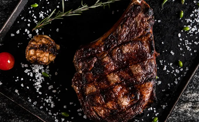 ¿Qué lujo gastronómico te puedes dar para la cena de fin de año? Aquí 3 recomendaciones: Tomahawk, Rib eye añejo y Wagyu