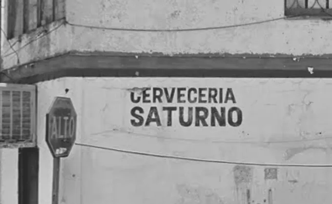 Ruta de cantinas. Mojarra frita con papas, chicharrón de Catán (sólo en temporada) y cheve todo el año desde 1972: Cervecería Saturno