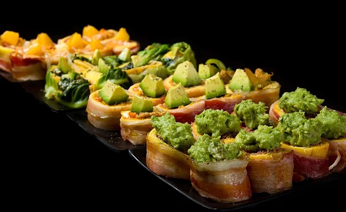 Sí a la innovación. Rollos tipo sushi: en vez de alga, tocino; en vez de pescado, carne. Bacon Roll Factory, una propuesta única en zona Tec. ¿Ya fuiste? - Casual, Nuevo León