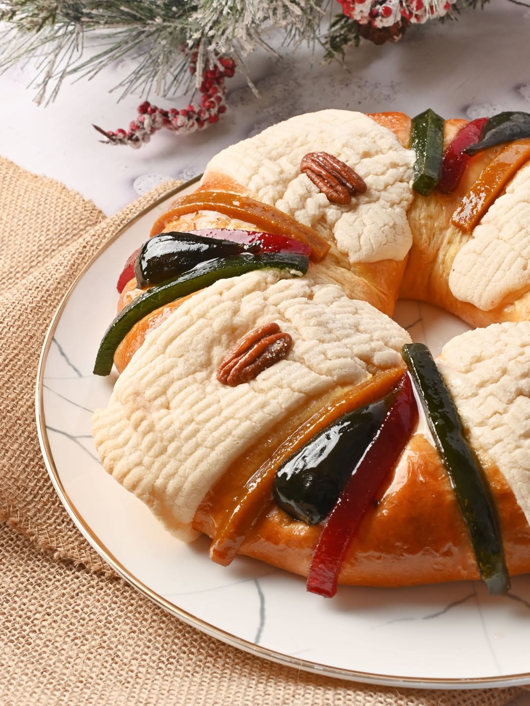Ya casi es temporada de Rosca de Reyes. Aquí te compartimos tres panaderías independientes que preparan roscas tradicionales sobre pedido