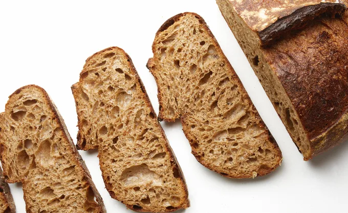  Elaborado con masa madre de larga fermentación, con  una corteza crujiente y  con miga suave, Pan Campesino de BreAd ya es "Platillo Icónico de NL"